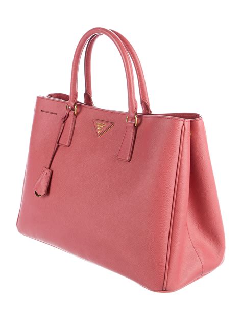 prada galleria saffiano lux tote rosso|prada saffiano lux tote large.